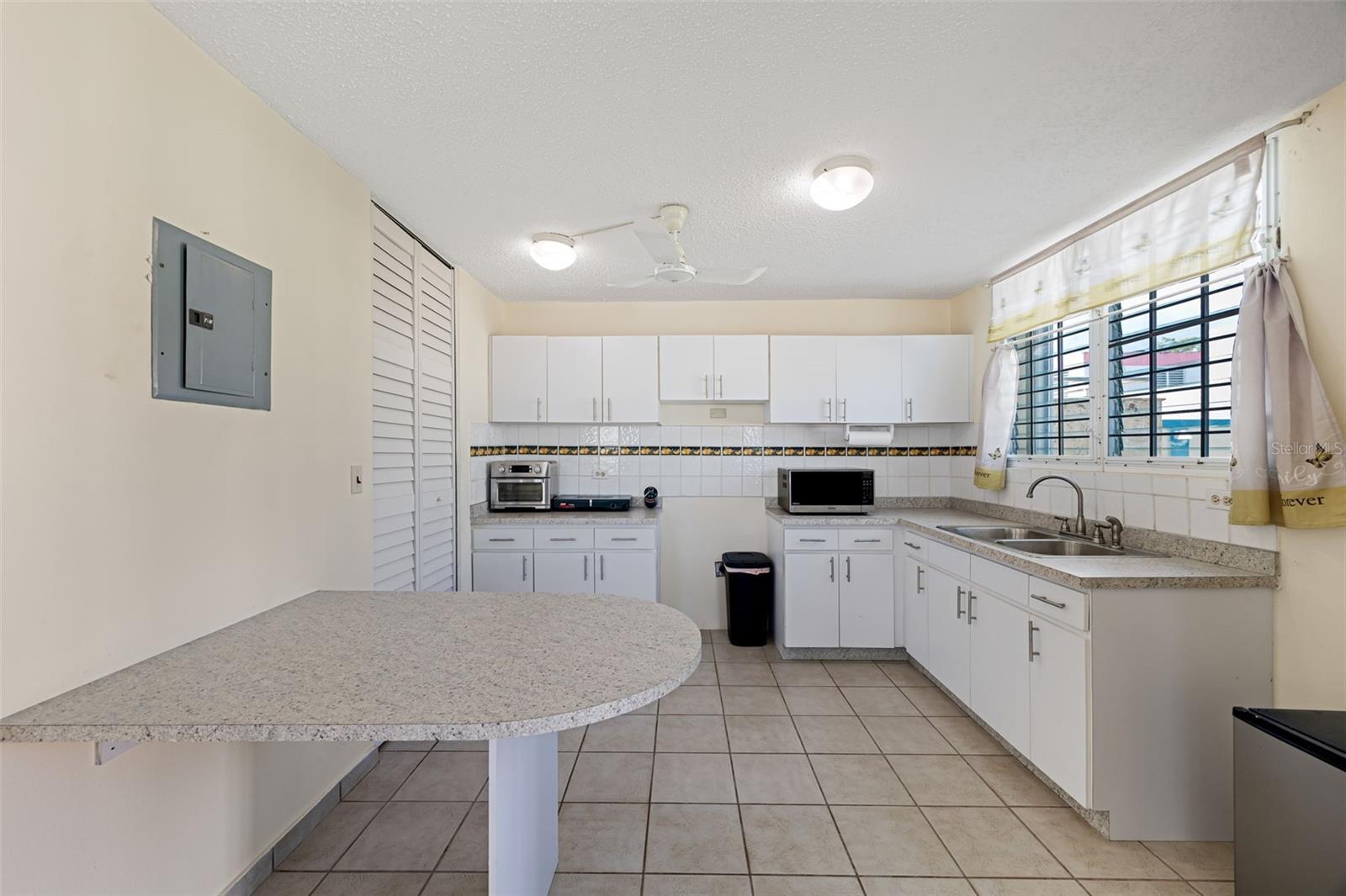 URBANIZÁCION PEDREGALES - Residential