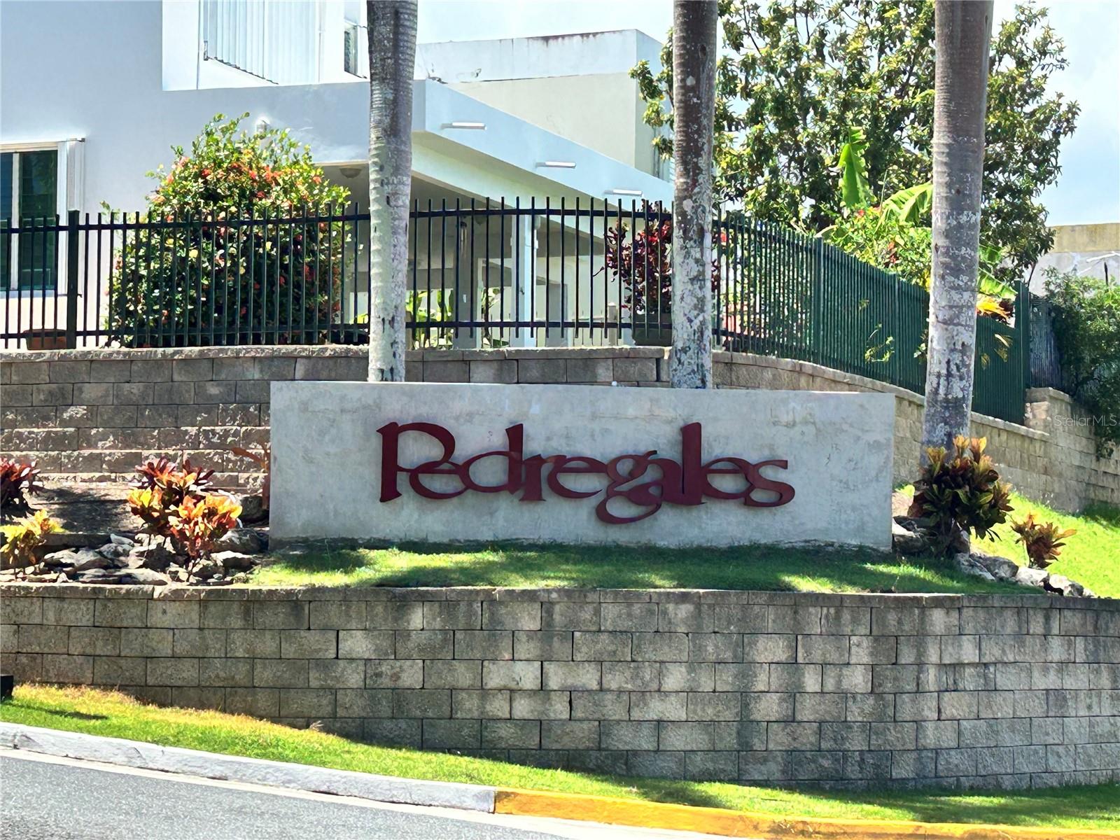 URBANIZÁCION PEDREGALES - Residential