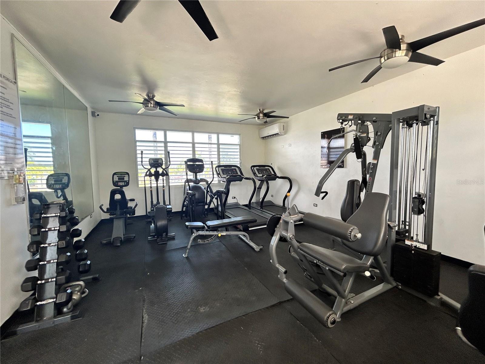 URBANIZÁCION PEDREGALES - Residential