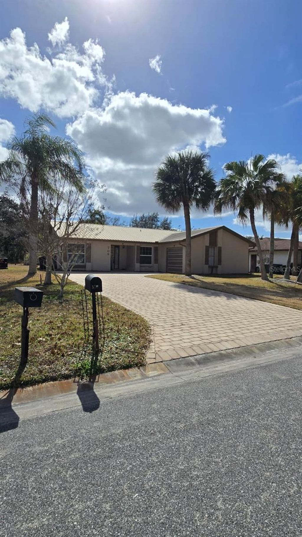 Photo of 708 Duffer Lane, Kissimmee, FL 34759 (MLS # S5144034)