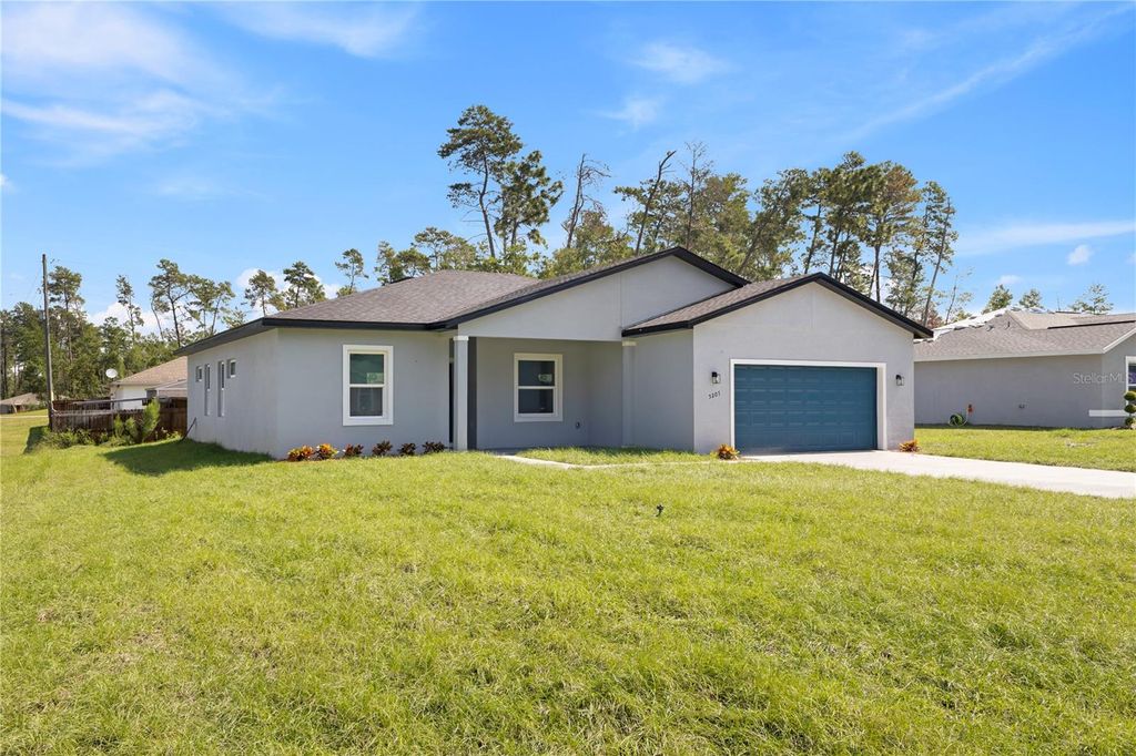 Photo of 5207 SW 165th Street Road, Ocala, FL 34473 (MLS # O6349625)