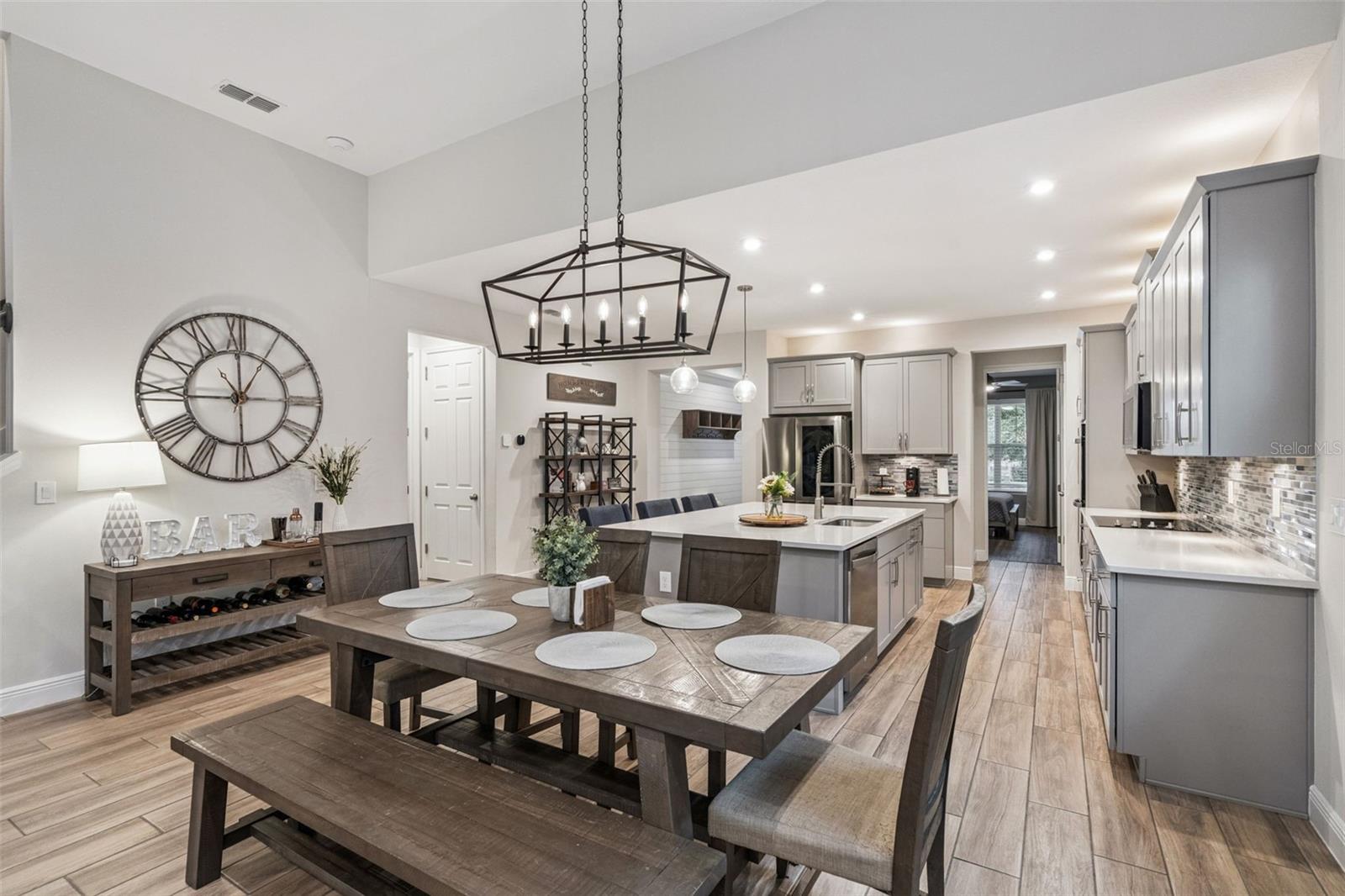 HAWKSMOOR PH 4 - Residential