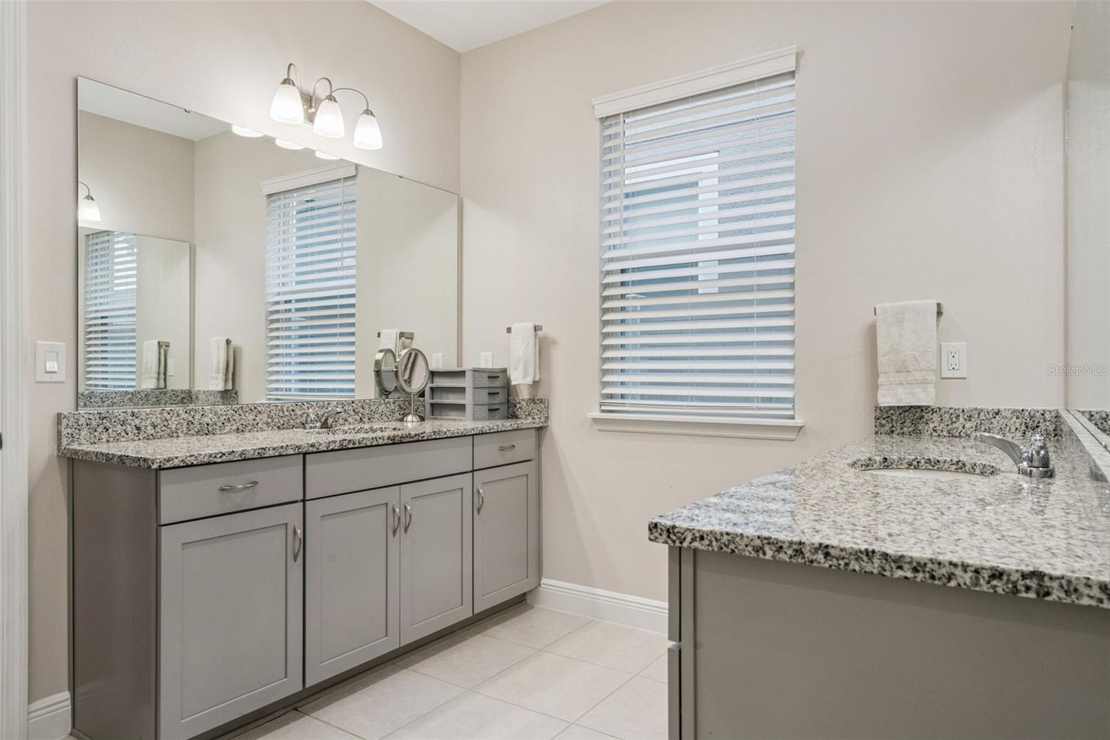 HAWKSMOOR PH 4 - Residential