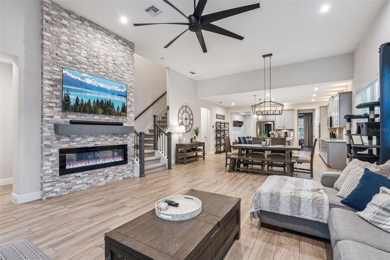 HAWKSMOOR PH 4 - Residential