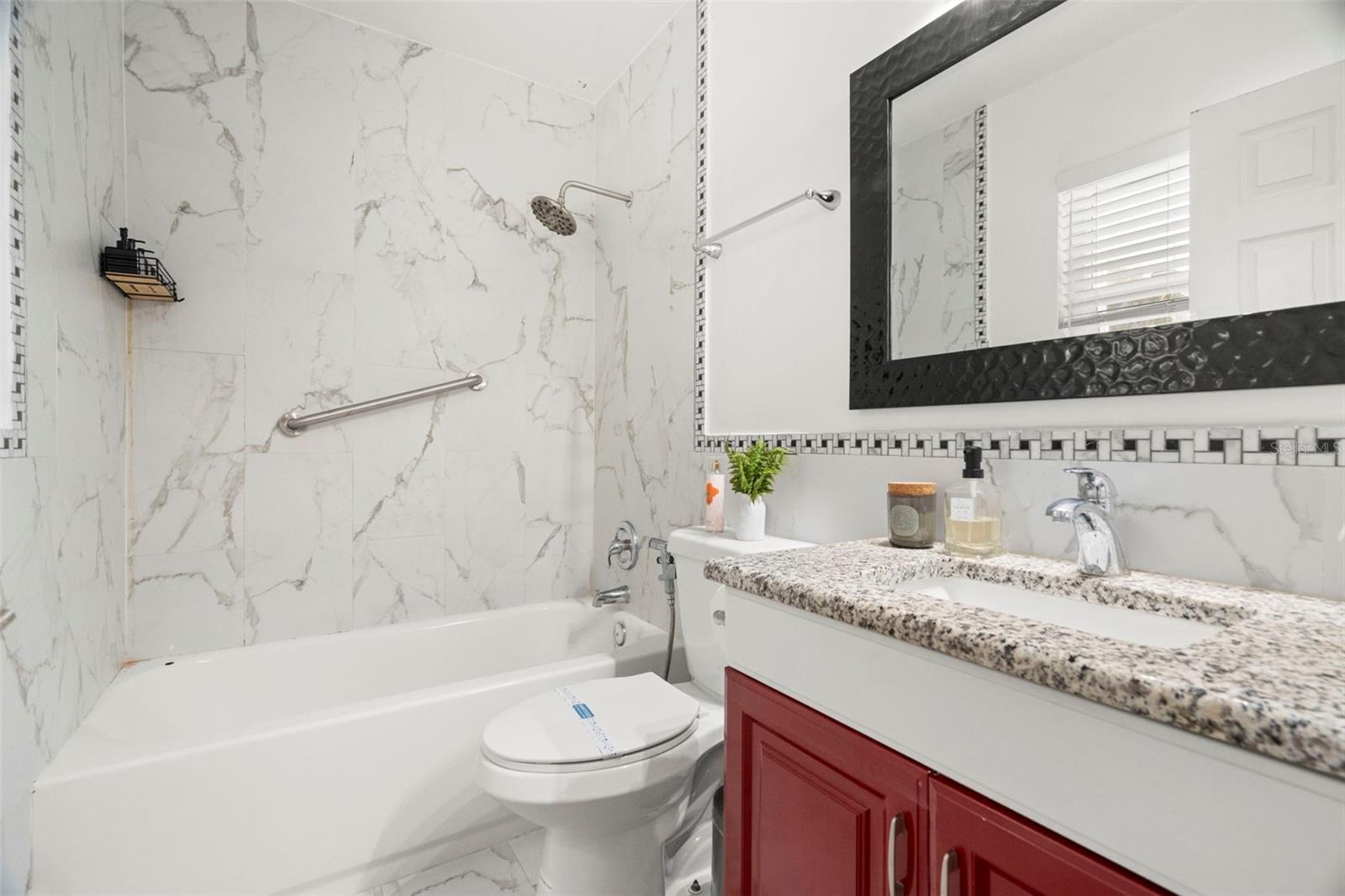 GATES KNOLL 1ST ADD - Residential Lease