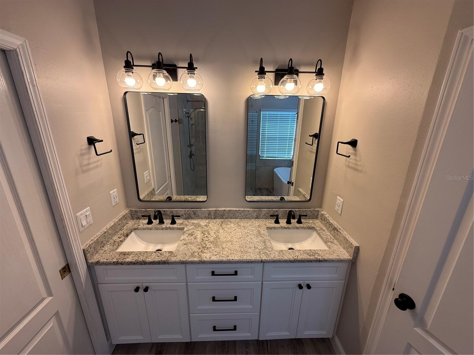 BRIDGEWATER PH 04 - Residential Lease