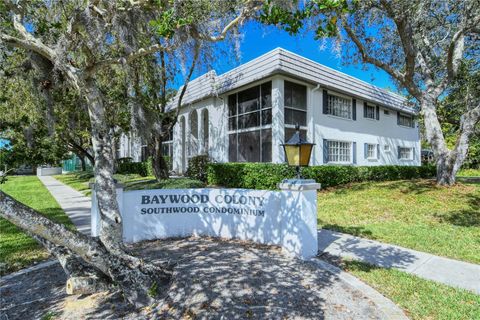 1711 SOUTHWOOD STREET 1711 SARASOTA FL 34231