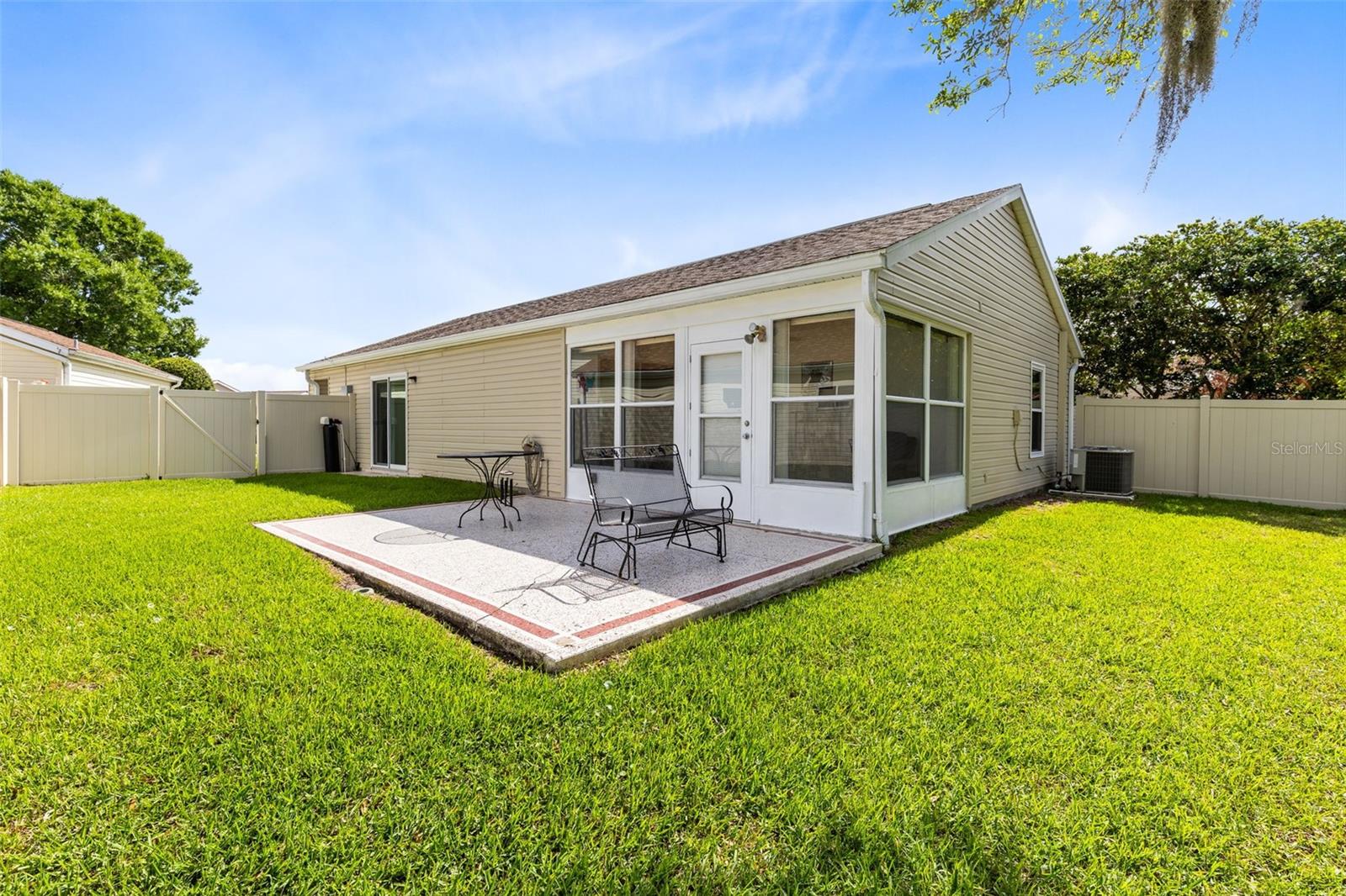 PLANTATION AT LEESBURG HERON RUN - Residential