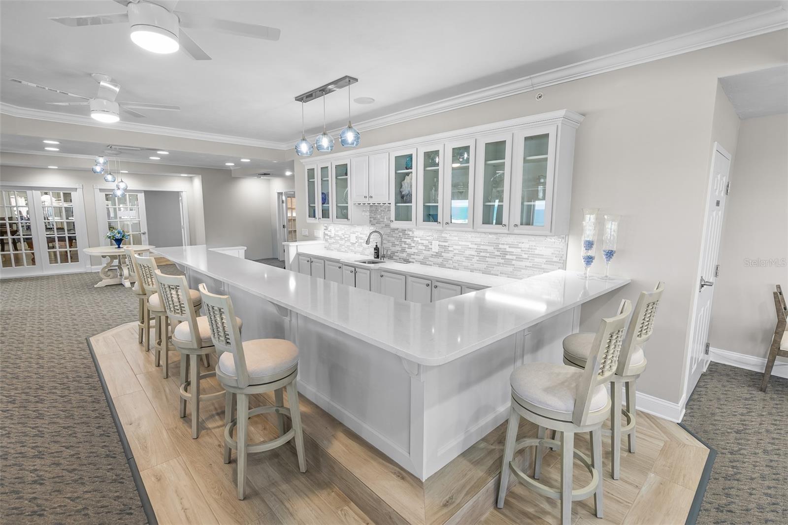 DIMUCCI TWIN TOWERS N & S - Residential