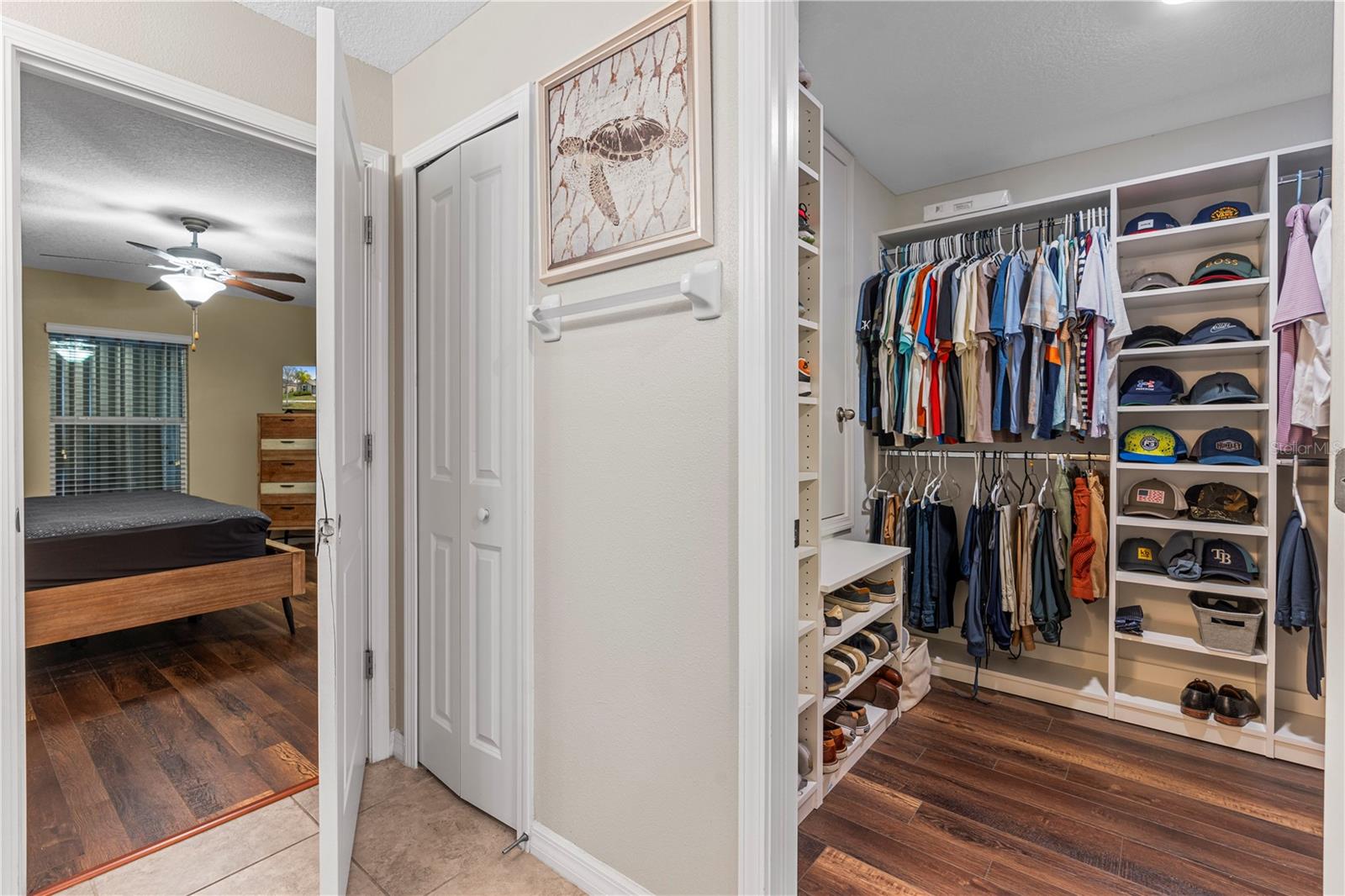 SUNSHINE VILLAGE PH 3A & - Residential Lease