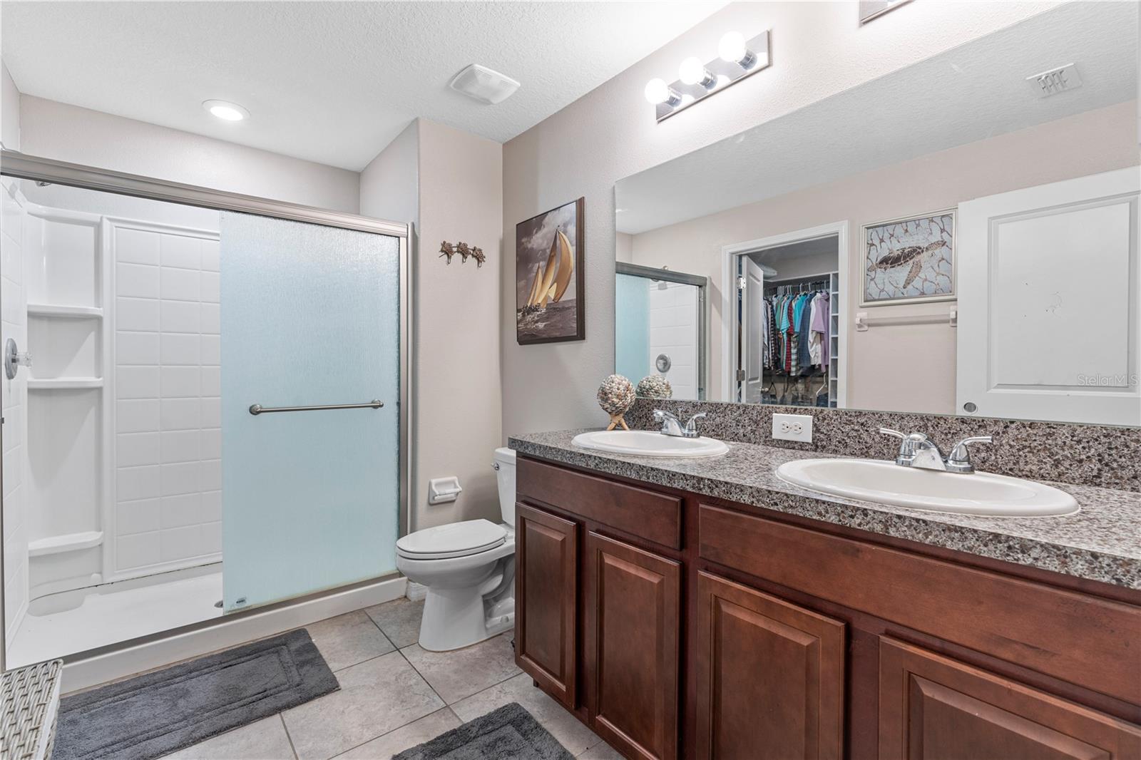 SUNSHINE VILLAGE PH 3A & - Residential Lease