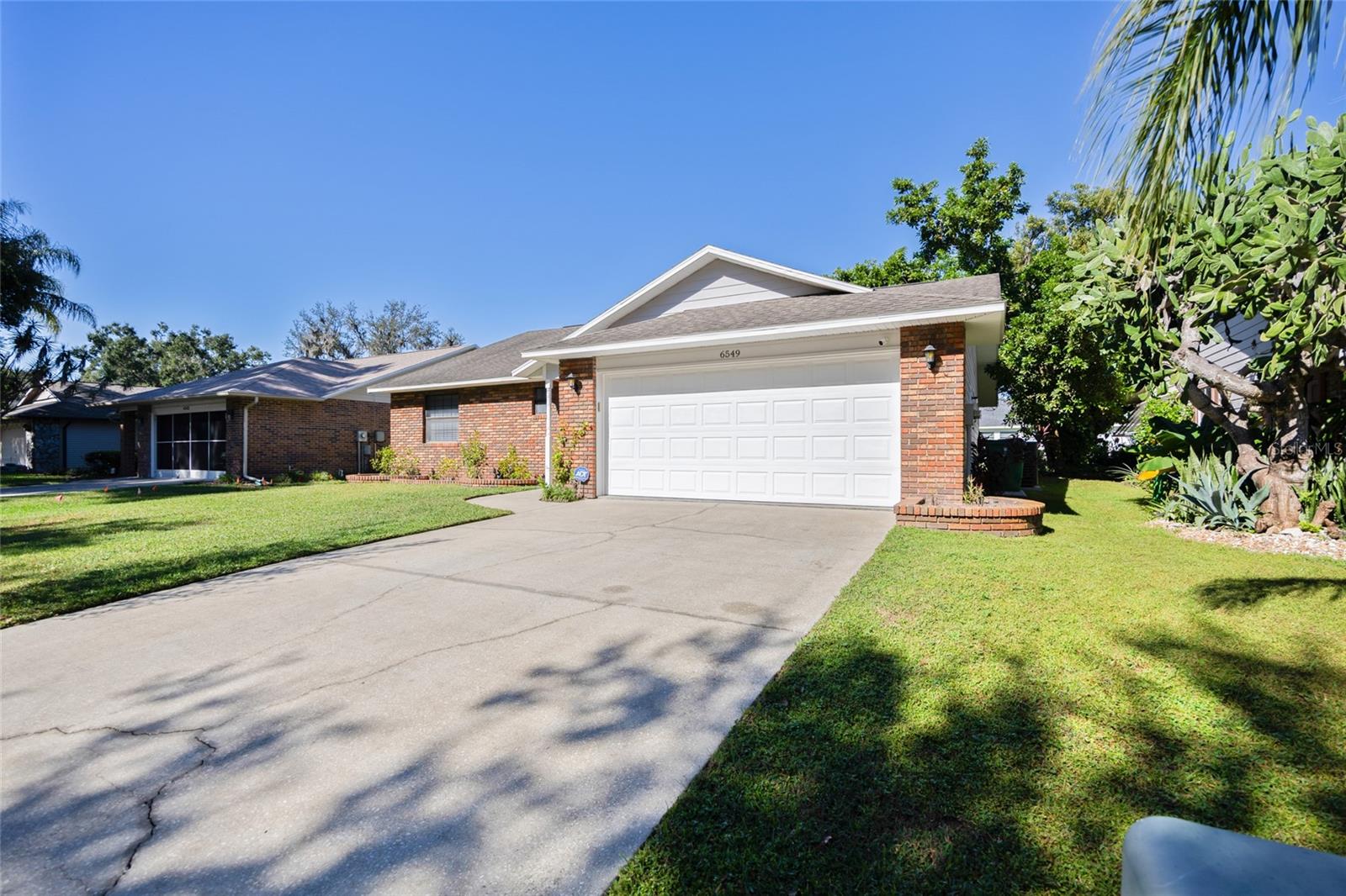 SILVER OAKS - Residential