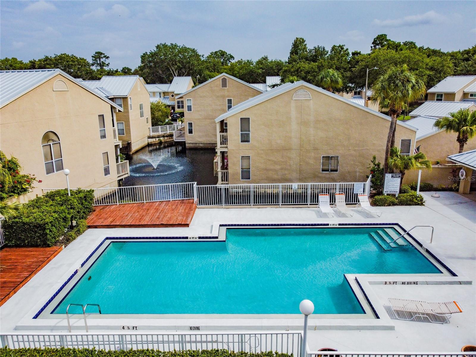 LAKE ELLEN WALK - Residential Lease