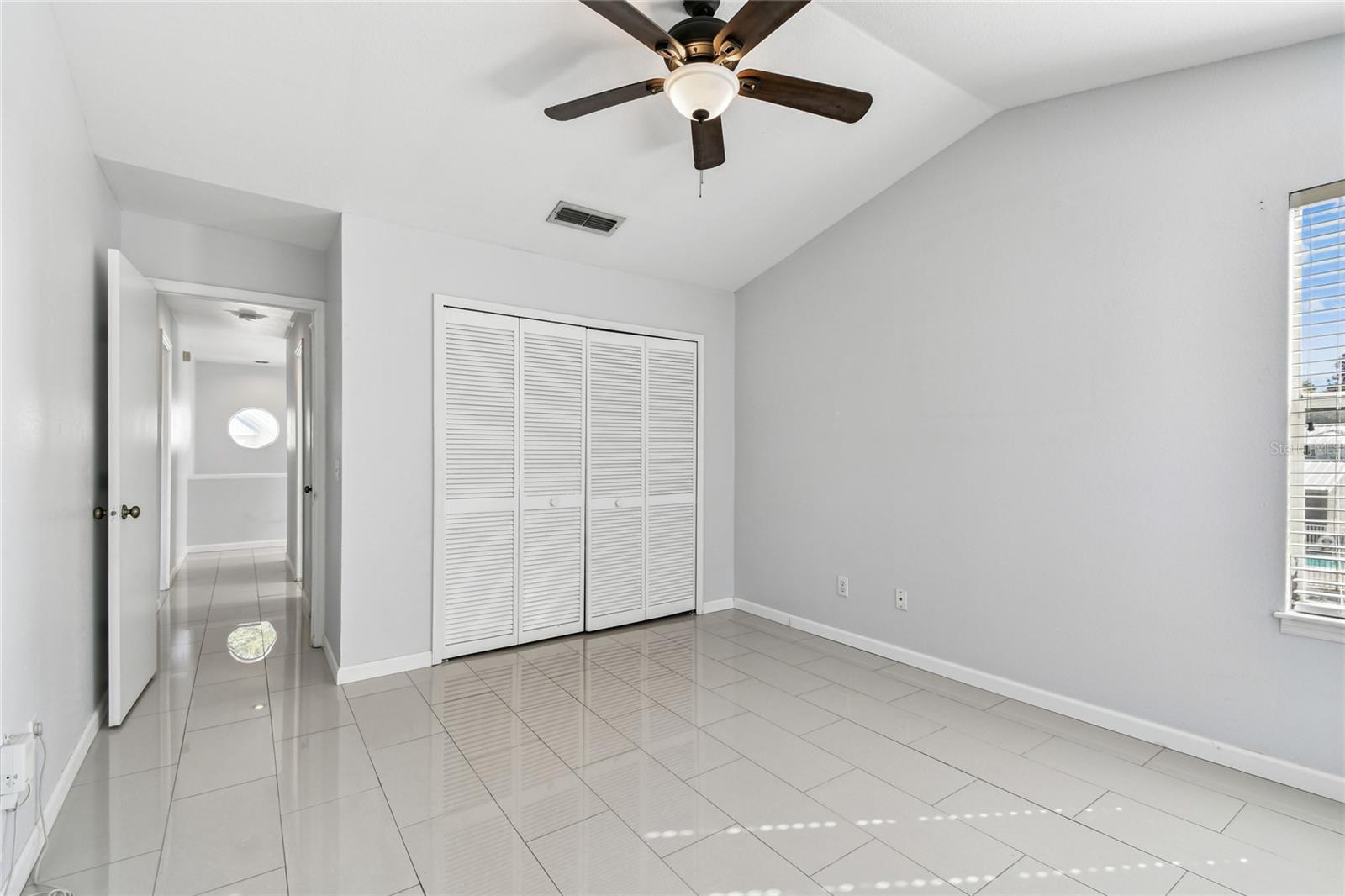 LAKE ELLEN WALK - Residential Lease