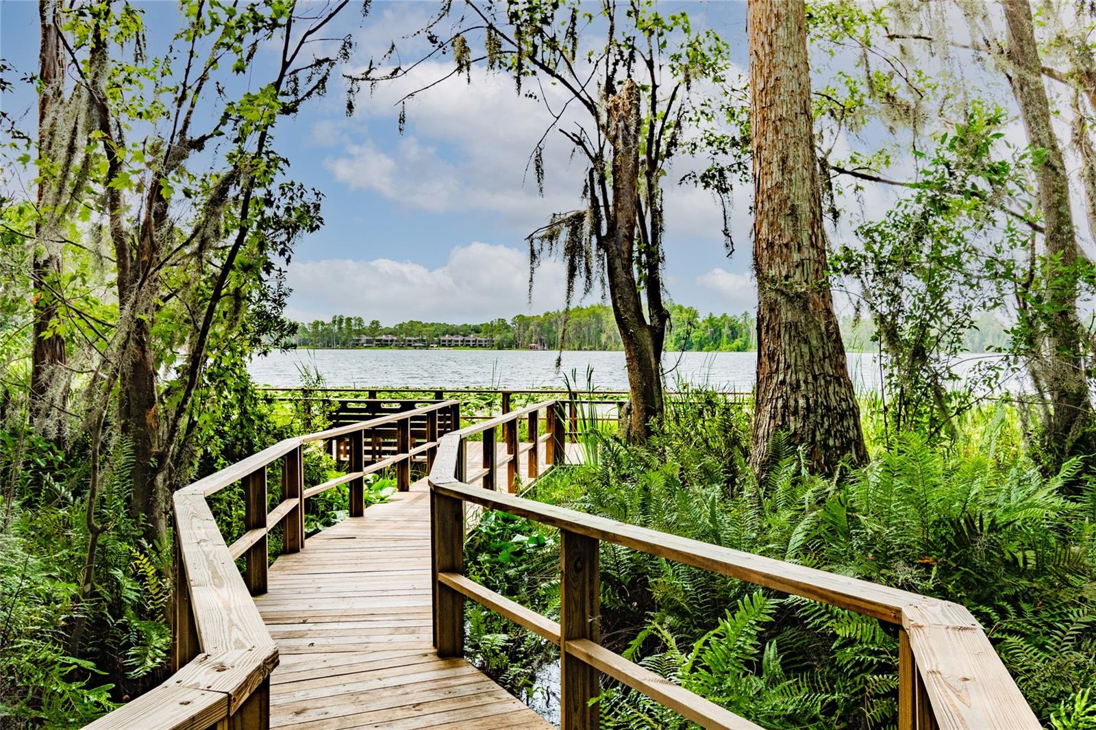 LAKE ELLEN WALK - Residential Lease