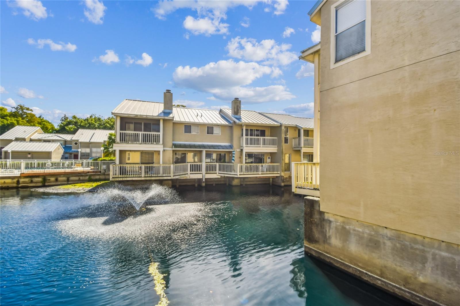 LAKE ELLEN WALK - Residential Lease