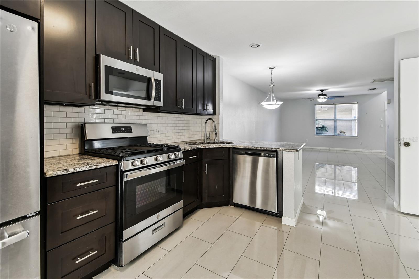 LAKE ELLEN WALK - Residential Lease