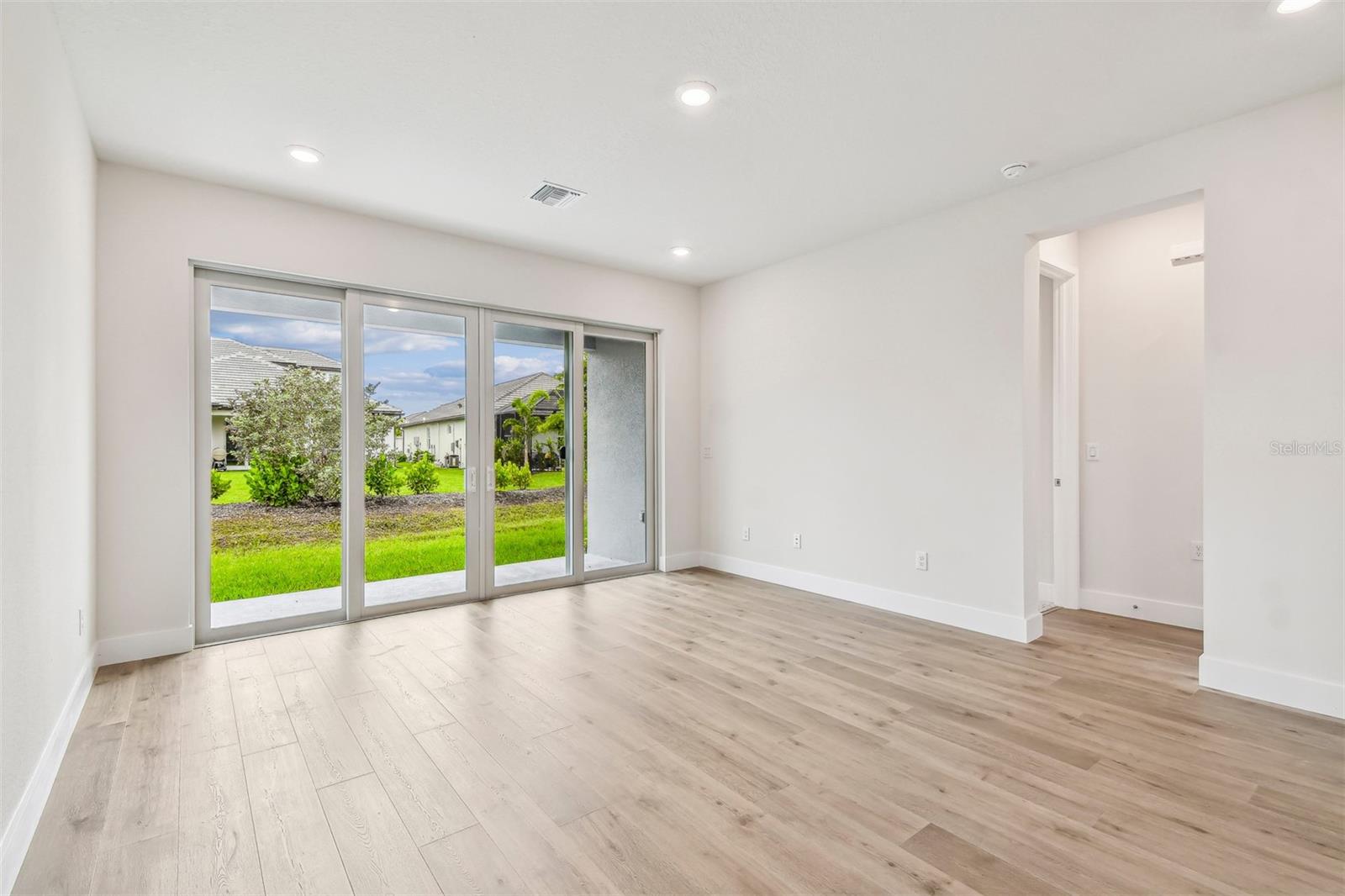 VISTERA OF VENICE - Residential