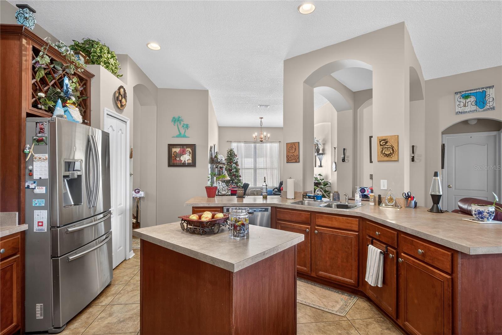 VICTORIA LAKES UNIT TWO - Residential