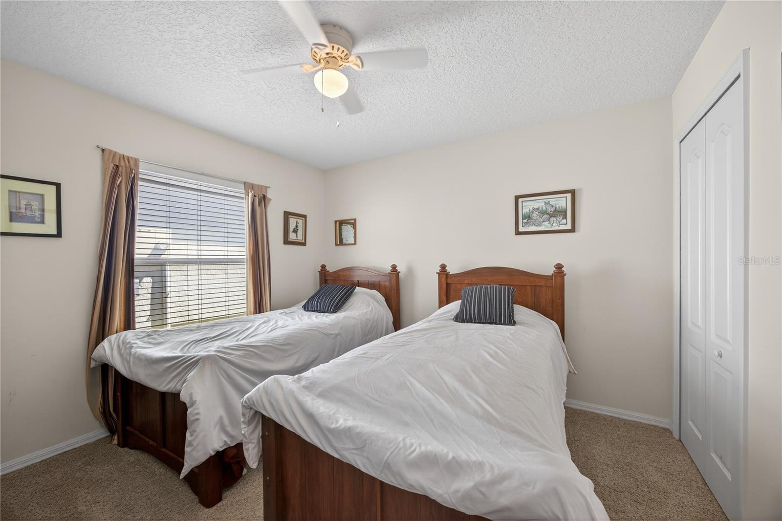 VICTORIA LAKES UNIT TWO - Residential