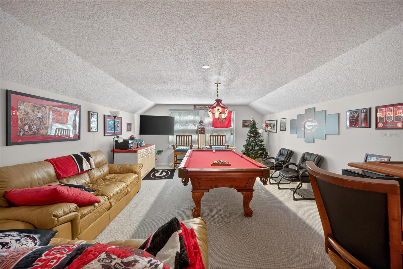 VICTORIA LAKES UNIT TWO - Residential