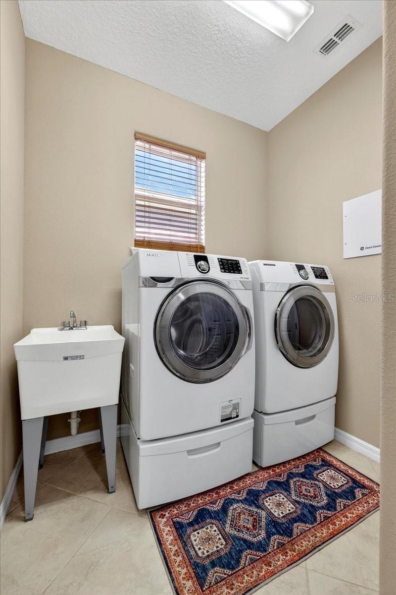 LAKE JULIANA ESTATES - Residential