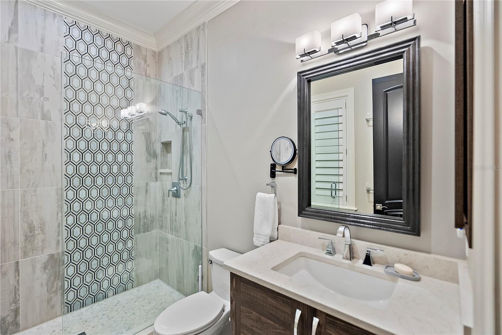 BAY SHORE REV - Residential