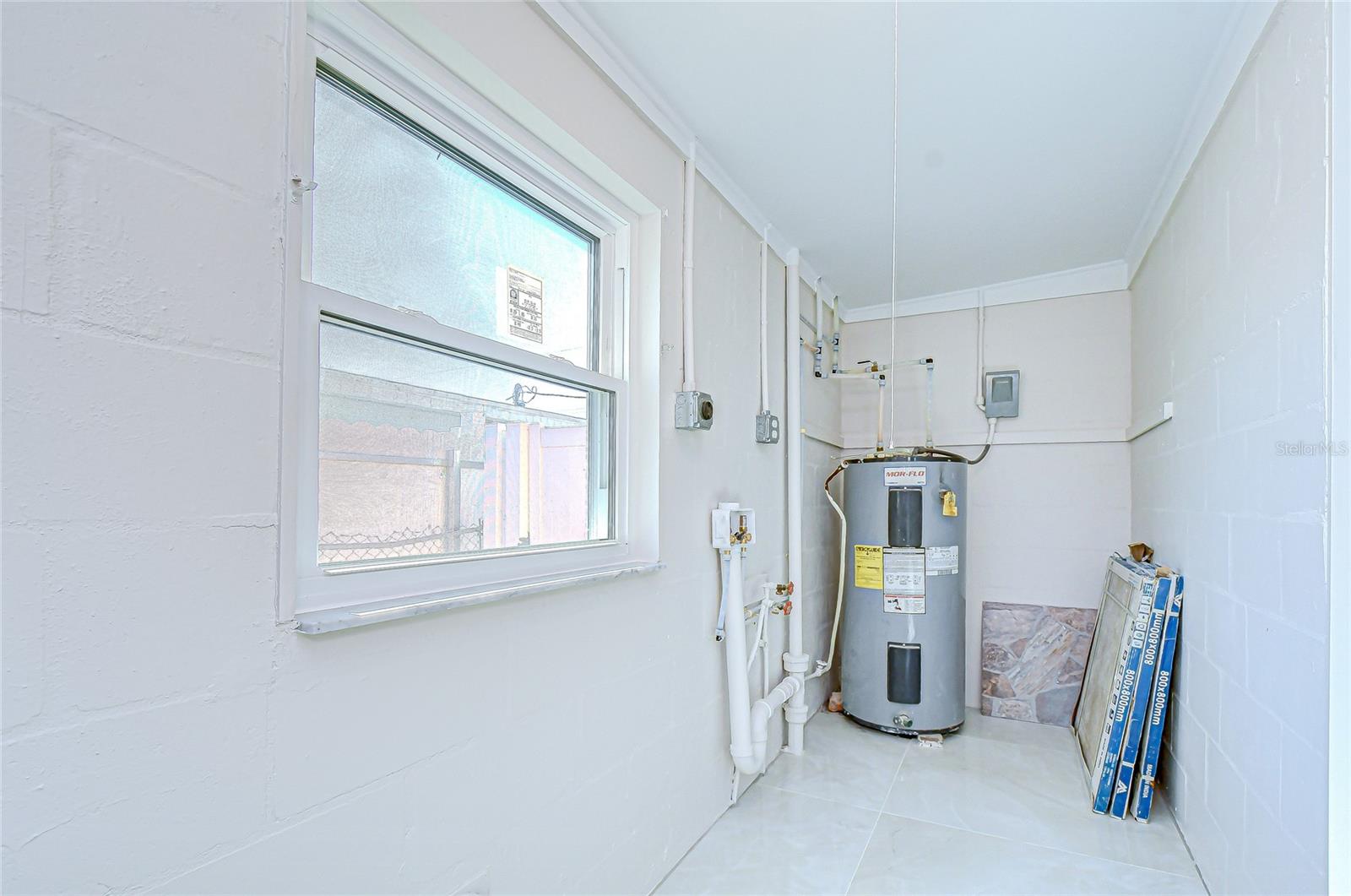 PINE CREST VILLA ADD 5 - Residential