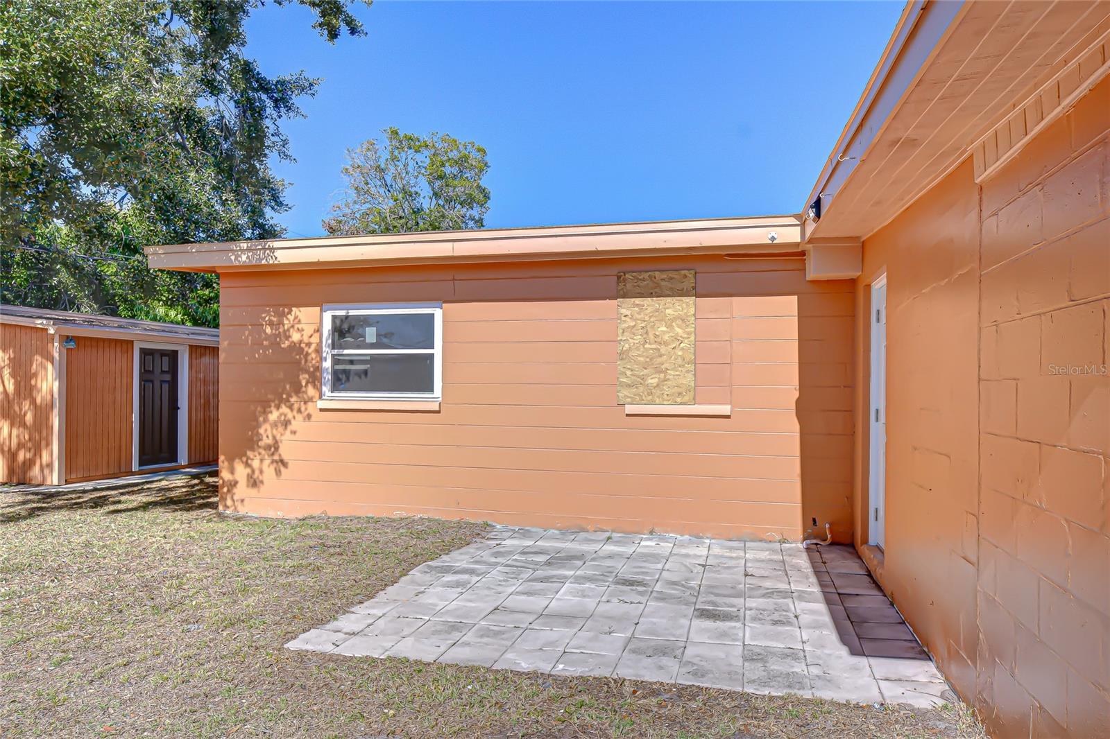 PINE CREST VILLA ADD 5 - Residential