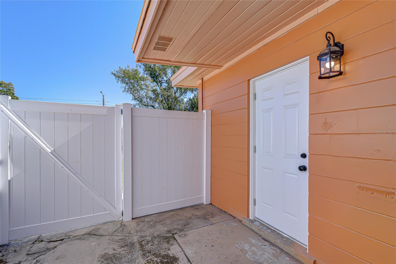 PINE CREST VILLA ADD 5 - Residential