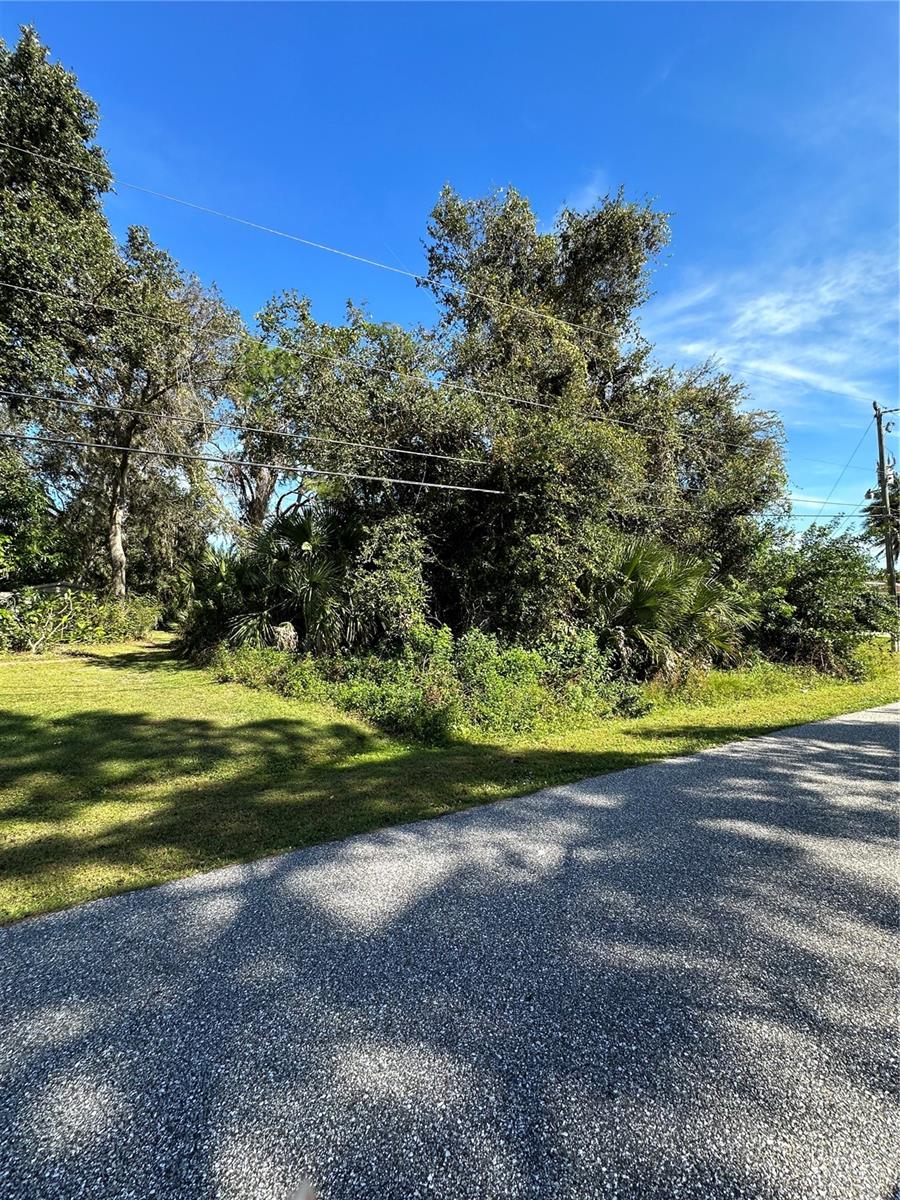 PORT CHARLOTTE SUB 27 - Land