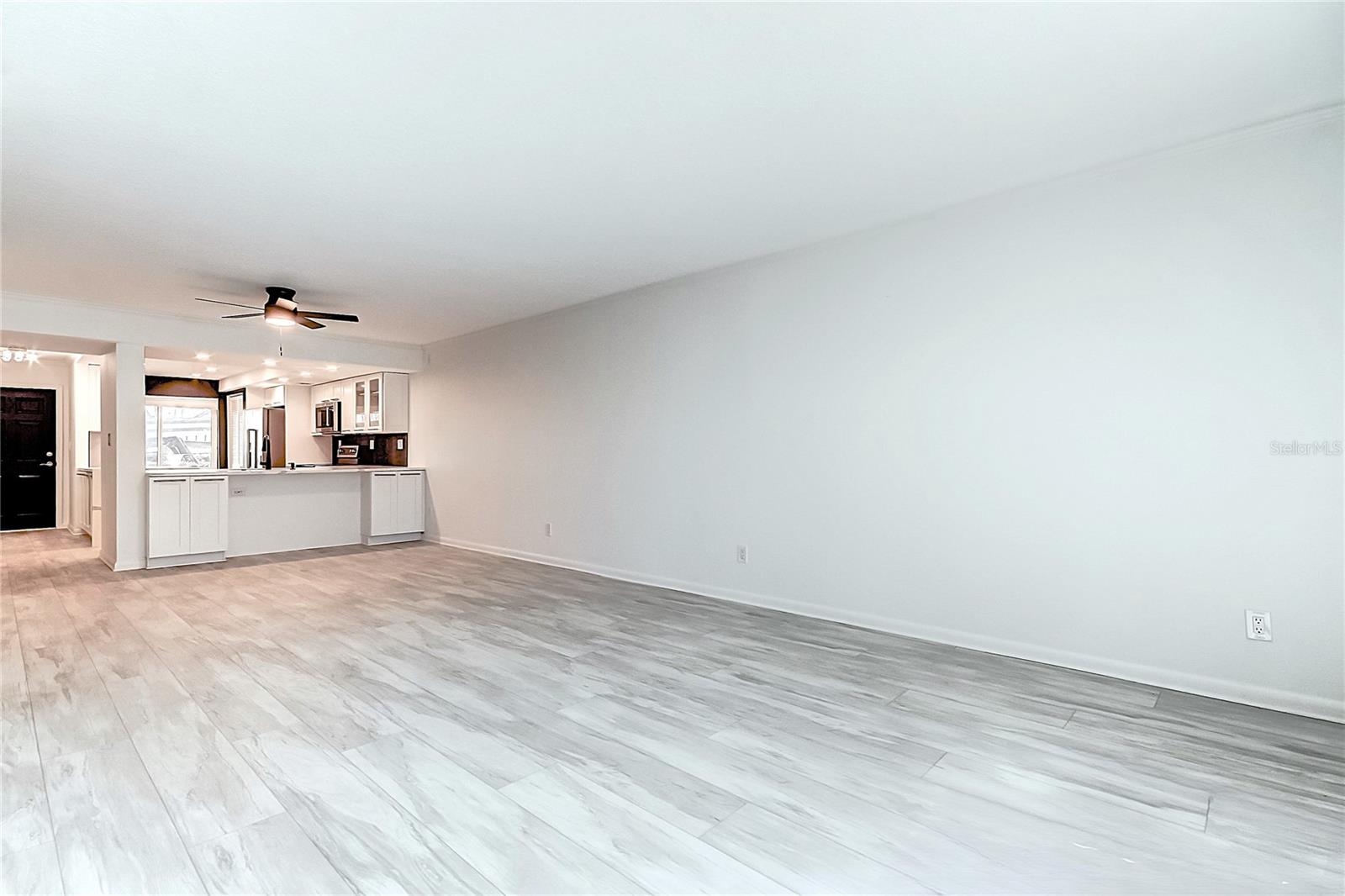 650 ISLAND WAY CONDO - Residential