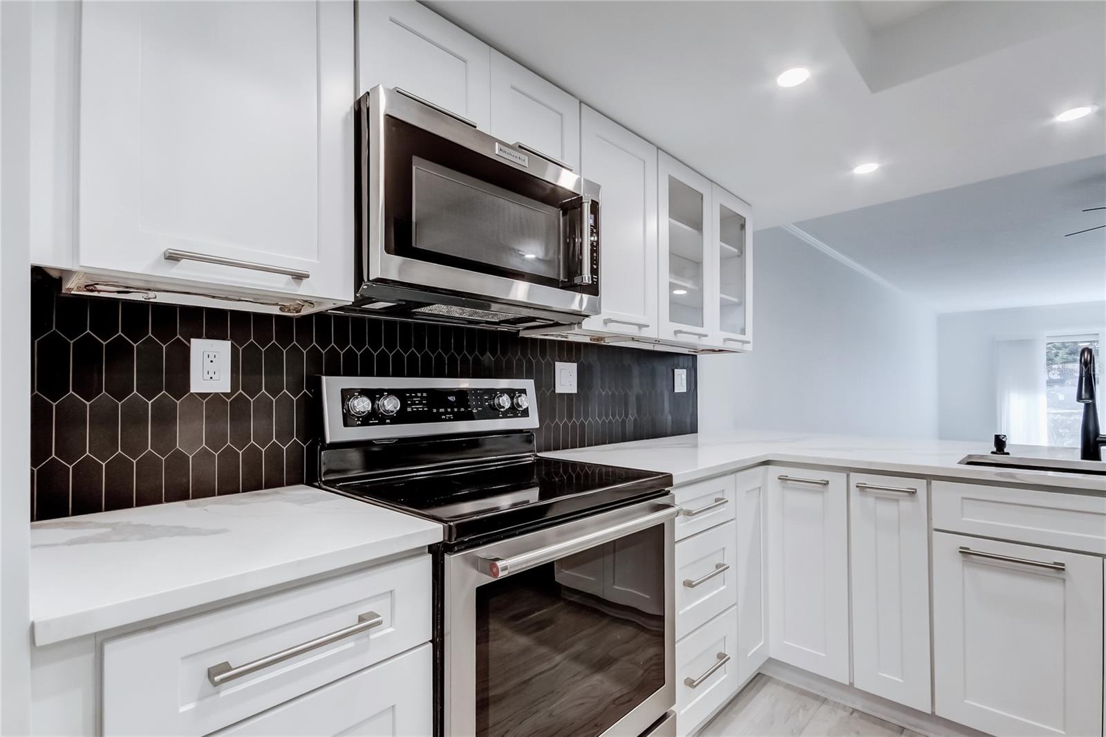 650 ISLAND WAY CONDO - Residential