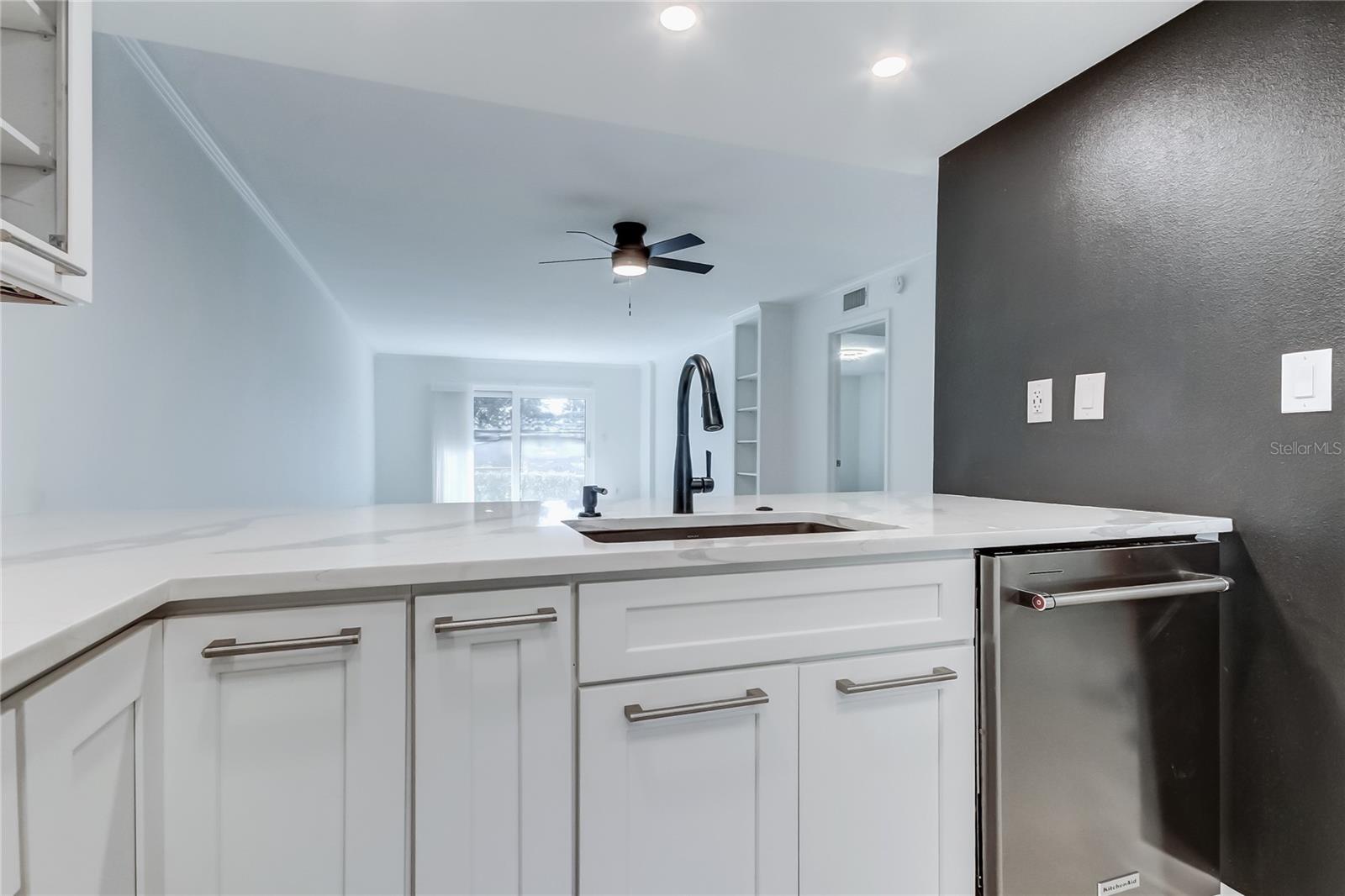 650 ISLAND WAY CONDO - Residential