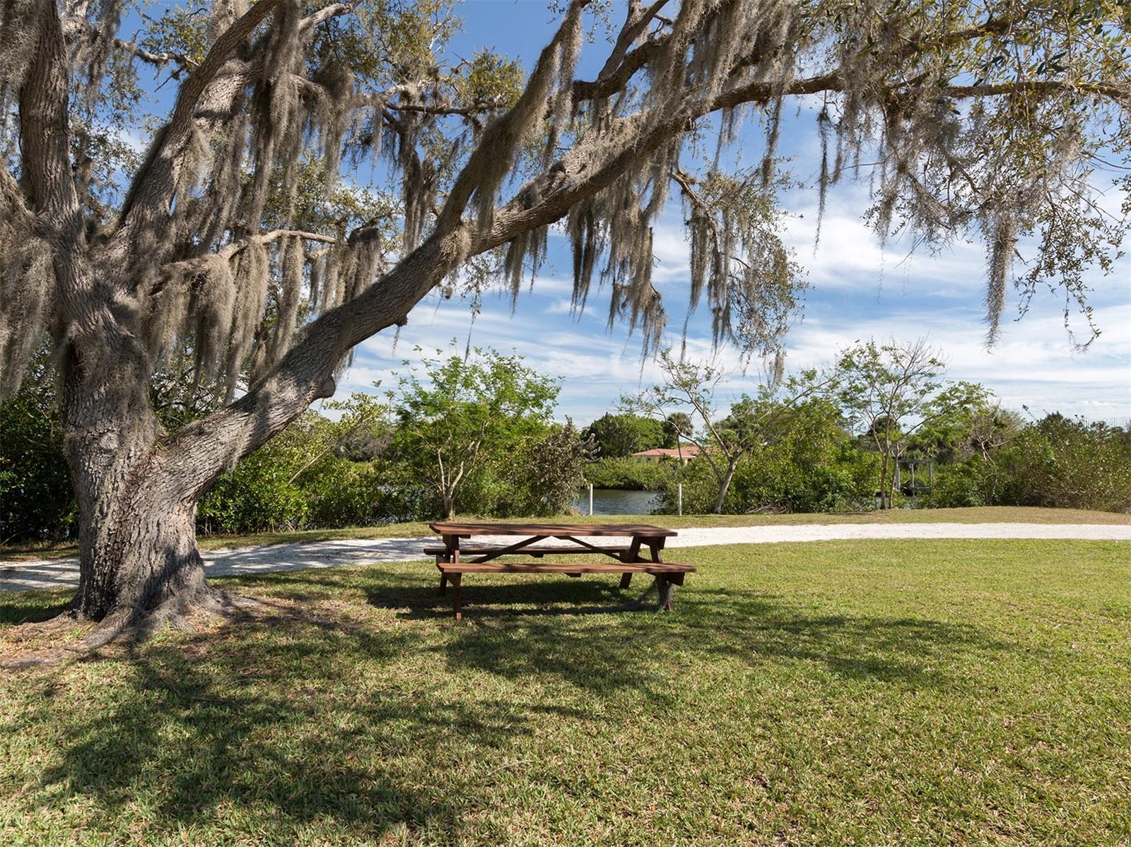 SORRENTO WOODS - Residential