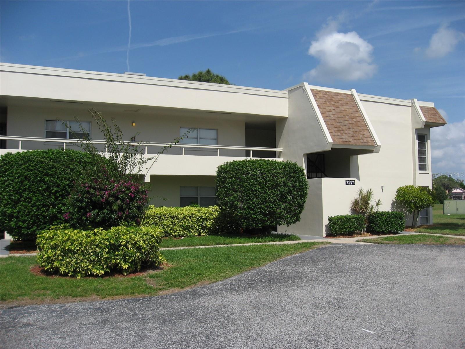Enjoy serene lake and golf course views from this beautifully updated ground-floor 2-bedroom, 2-bath condo in the highly desirable Palm Aire at Desoto Lakes. Offered fully furnished and move-in ready as an annual turnkey rental, this home features beach-inspired decor, a remodeled kitchen with granite countertops, stainless steel appliances, and new cabinetry, plus updated bathrooms, flooring, blinds, ceiling fans, and fresh paint throughout. The 2023 A/C system and in-unit washer/dryer (2020) add comfort and convenience. A screened-in, tiled lanai offers a peaceful retreat with its own laundry closet. Both bedrooms offer queen-sized beds, with the primary bedroom including an en-suite bath. Just a short walk away are two sparkling community pools, a clubhouse, and shuffleboard courts. Optional membership at Palm Aire Country Club gives access to two 18-hole championship golf courses, tennis courts, pickleball, a fitness center, dining, and a full social calendar. This non-smoking unit is pet-friendly with association approval. Located minutes from University Town Center Mall, shopping, dining, medical facilities, and just 15 minutes from the Gulf beaches, this rental also offers easy access to I-75, downtown Sarasota, and the soft sands of Siesta Key, Lido, and Longboat Key. A fantastic opportunity in a prime location — schedule your showing today!