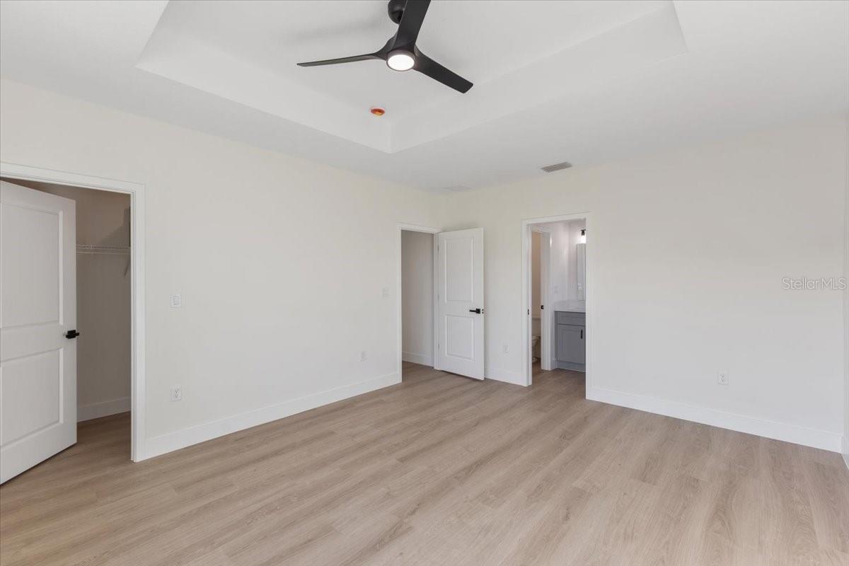 SUN N LAKE - Residential