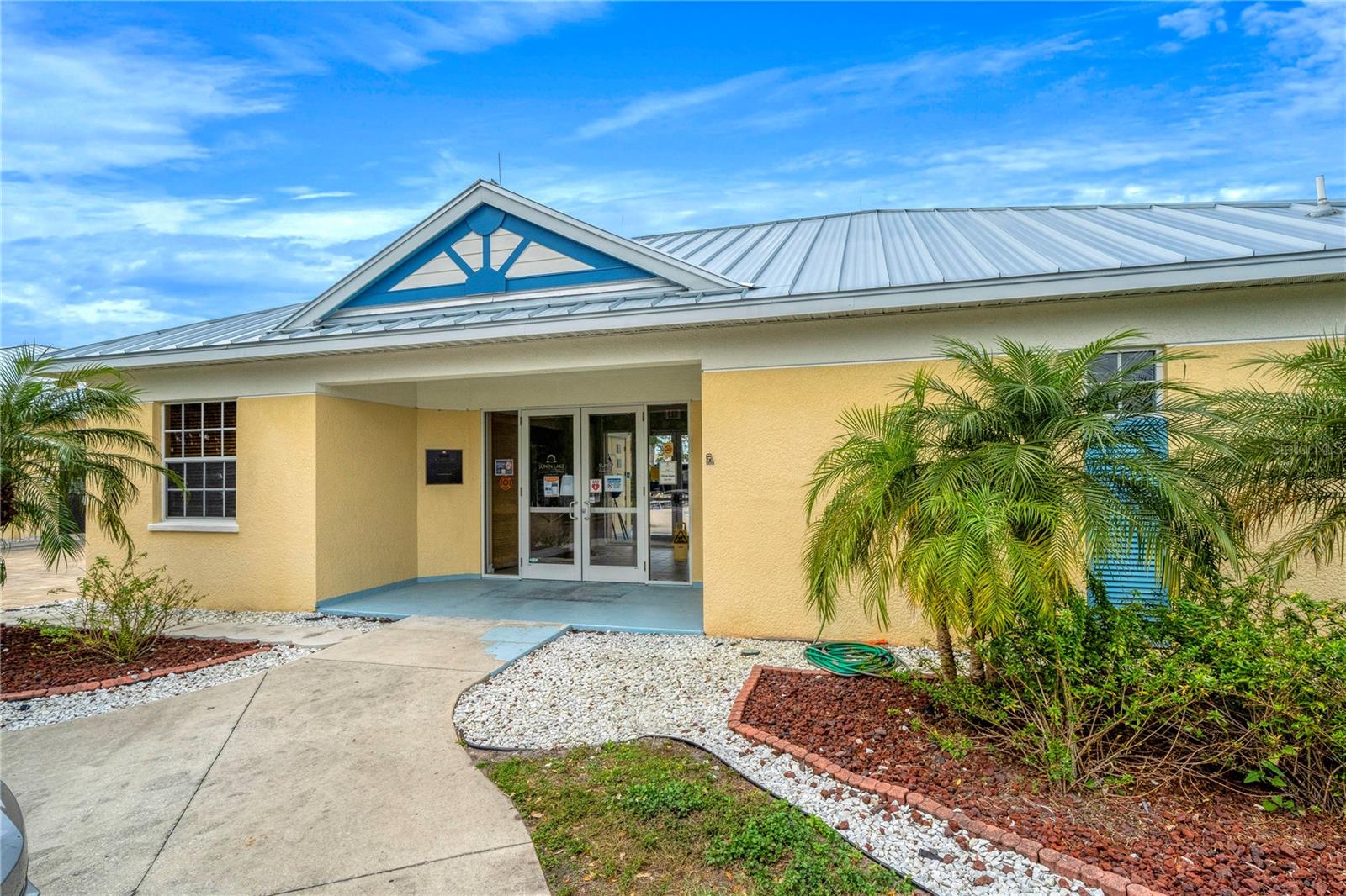 SUN N LAKE - Residential