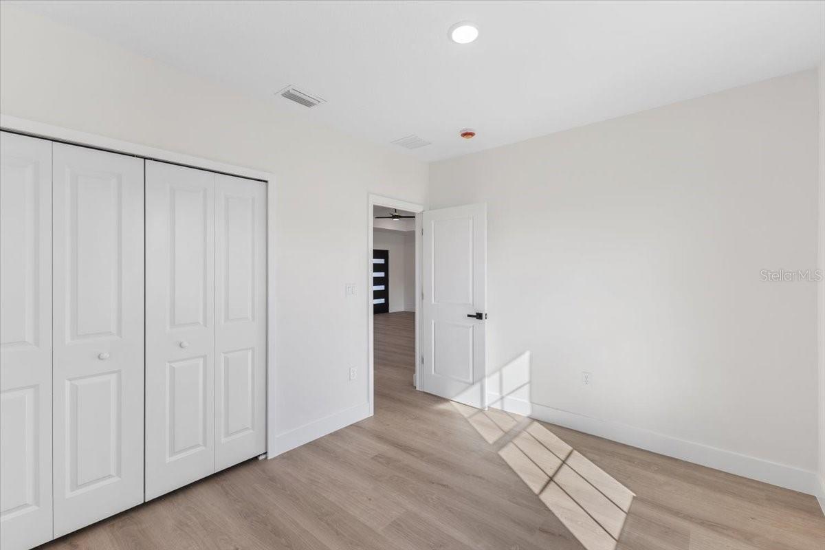 SUN N LAKE - Residential