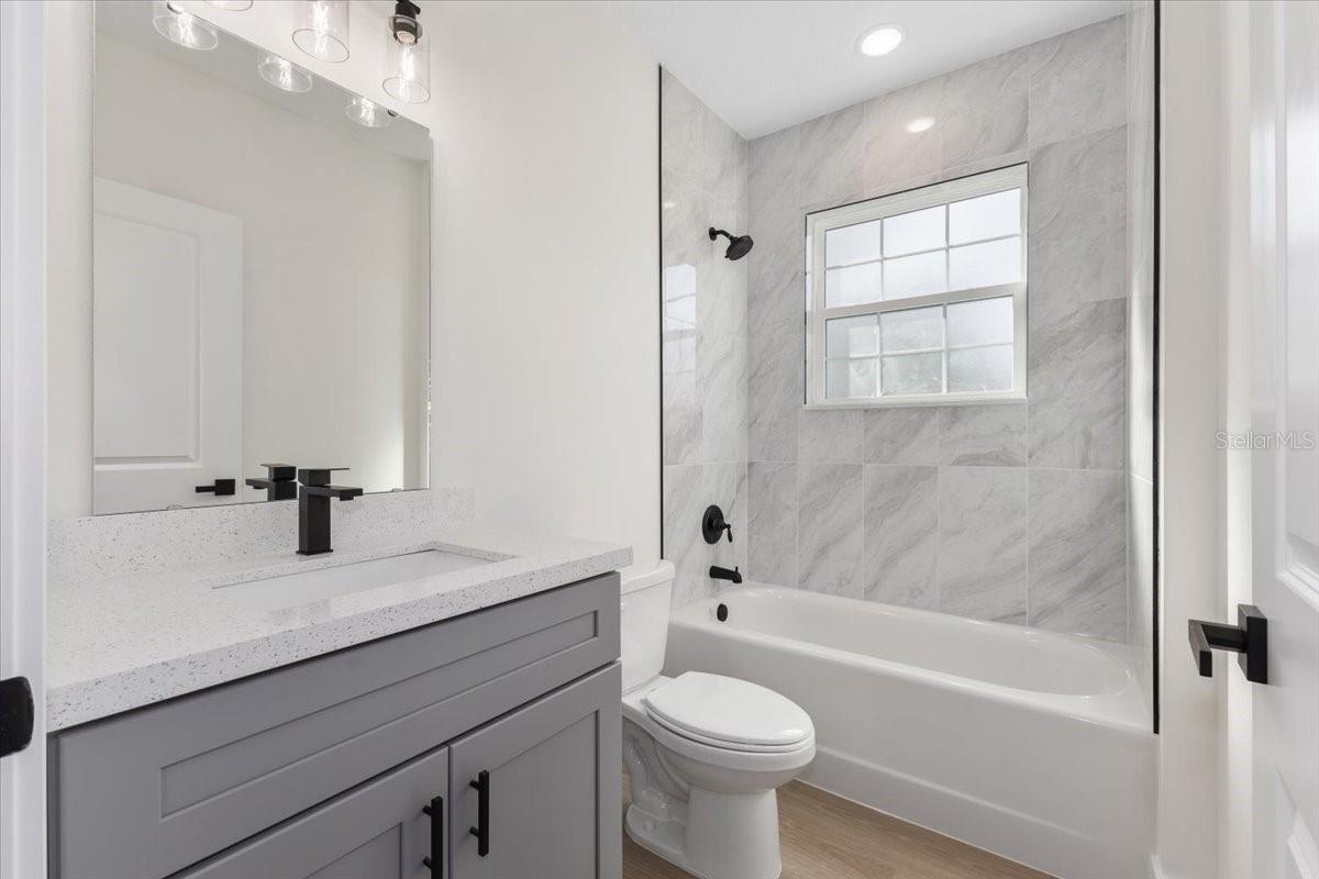 SUN N LAKE - Residential