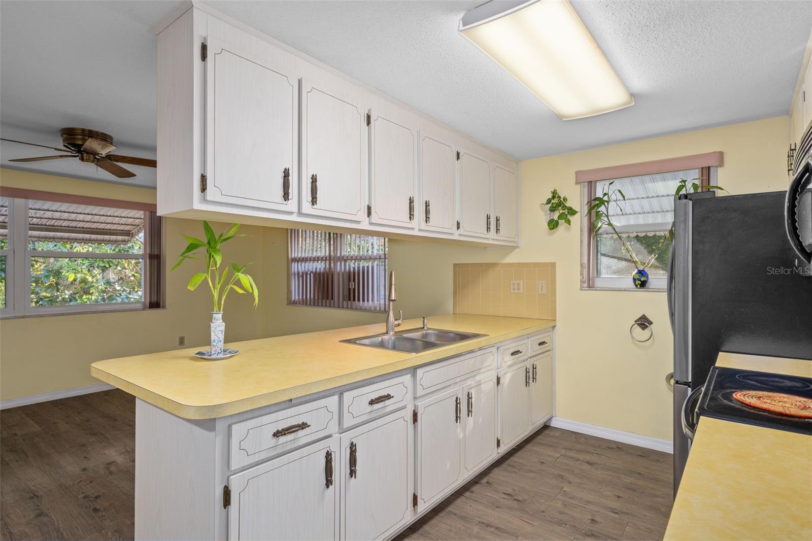 JASMINE LAKES - Residential