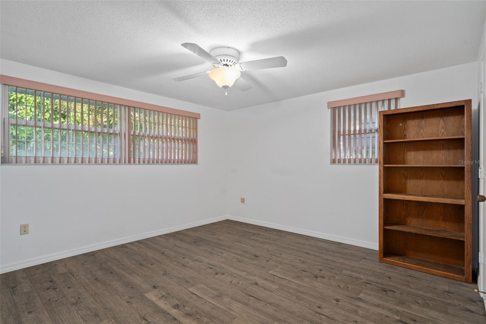 JASMINE LAKES - Residential