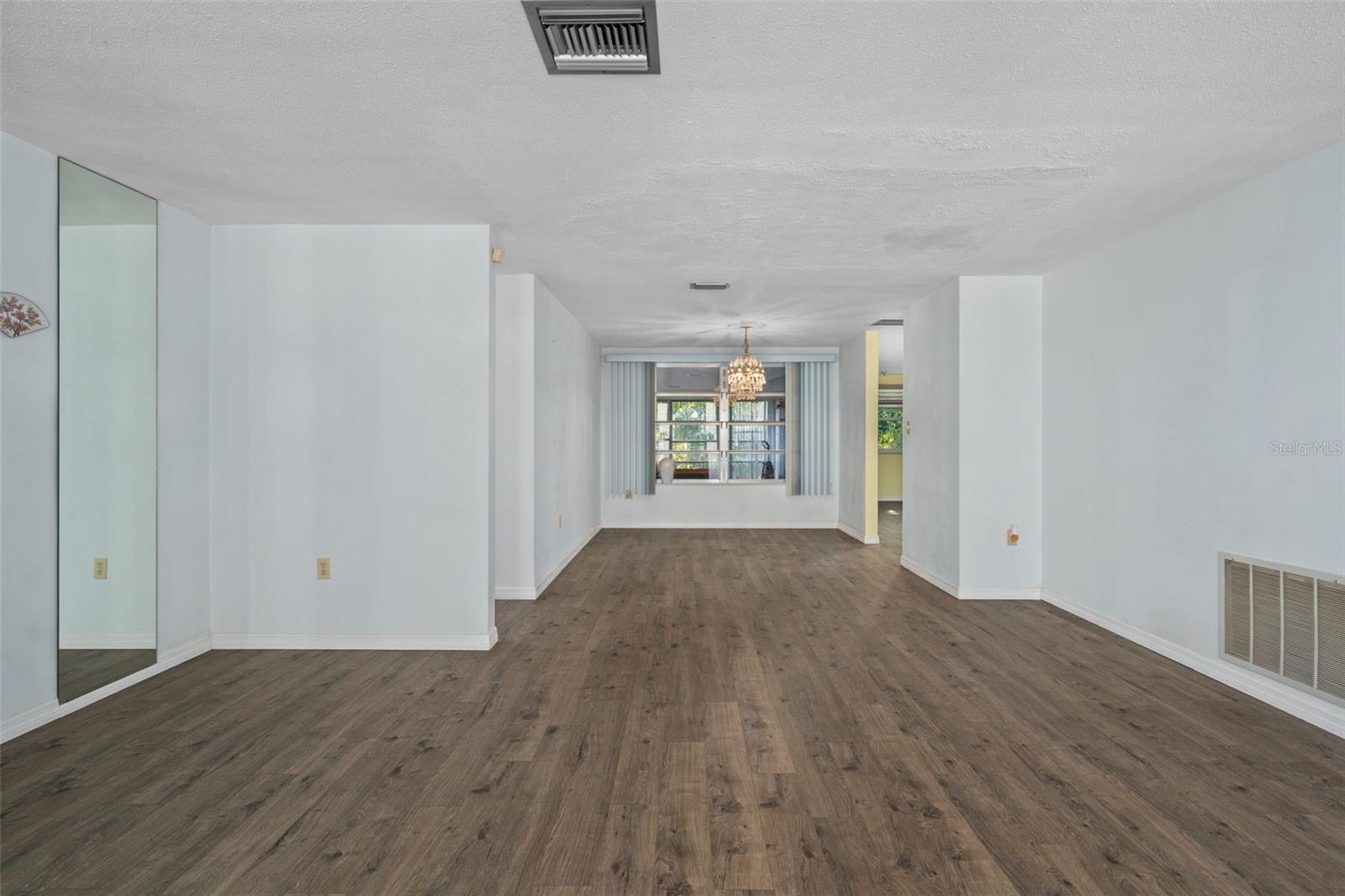 JASMINE LAKES - Residential