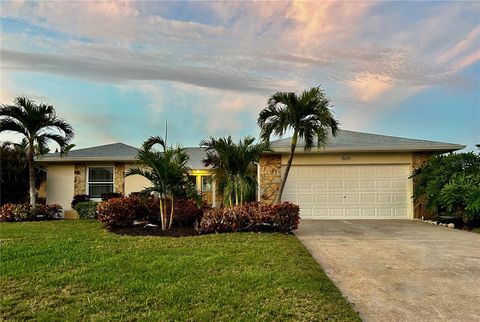8611 51ST AVENUE W BRADENTON FL 34210