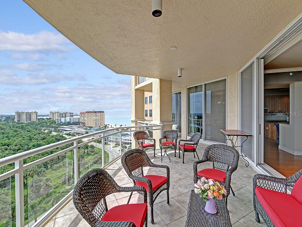 THE BEACH RESIDENCES - Residential