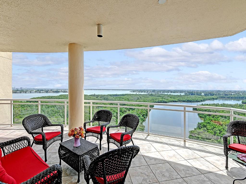 THE BEACH RESIDENCES - Residential