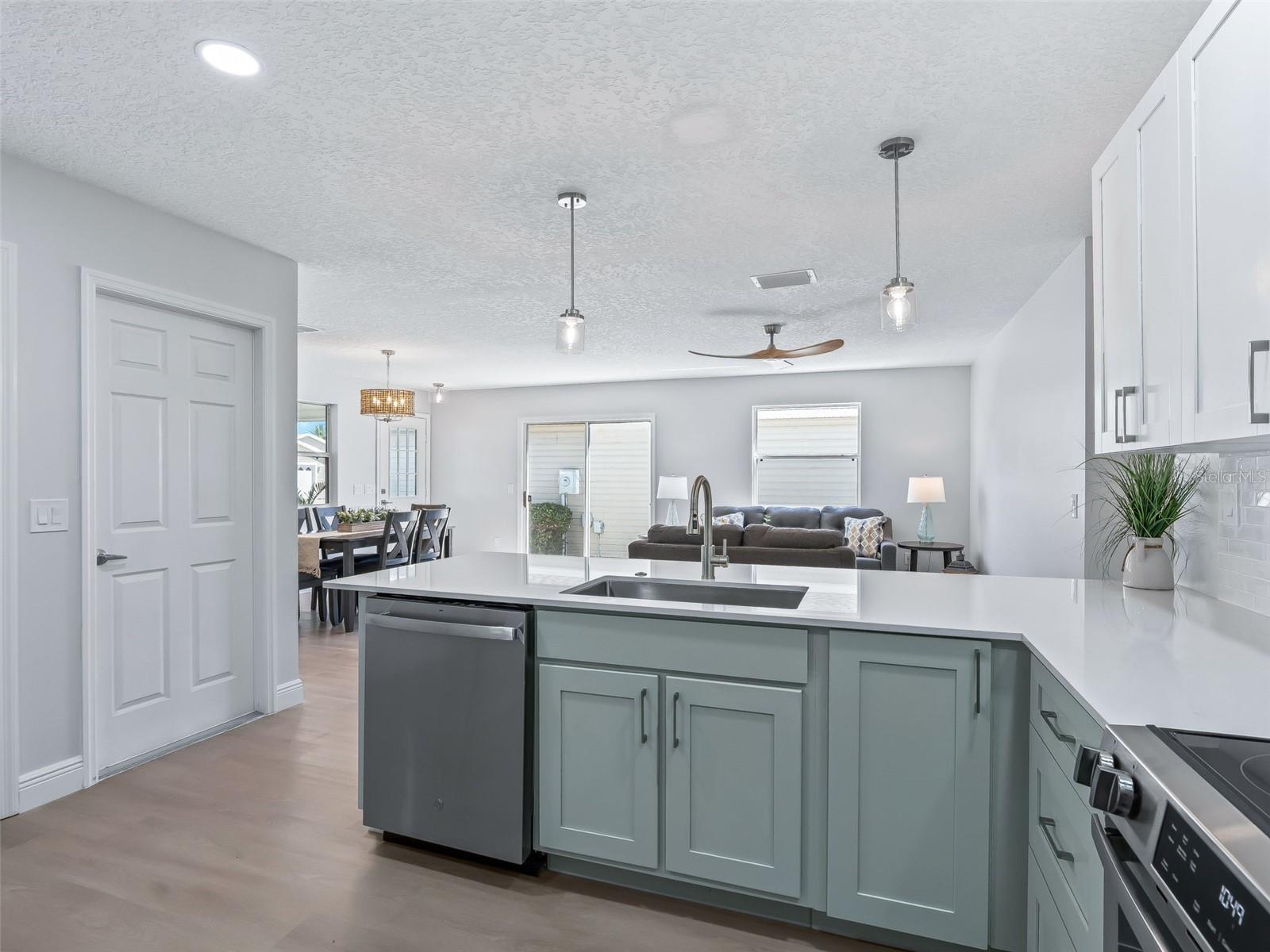 VILLAGES OF SUMTER HOLLY HILLVILLAS - Residential