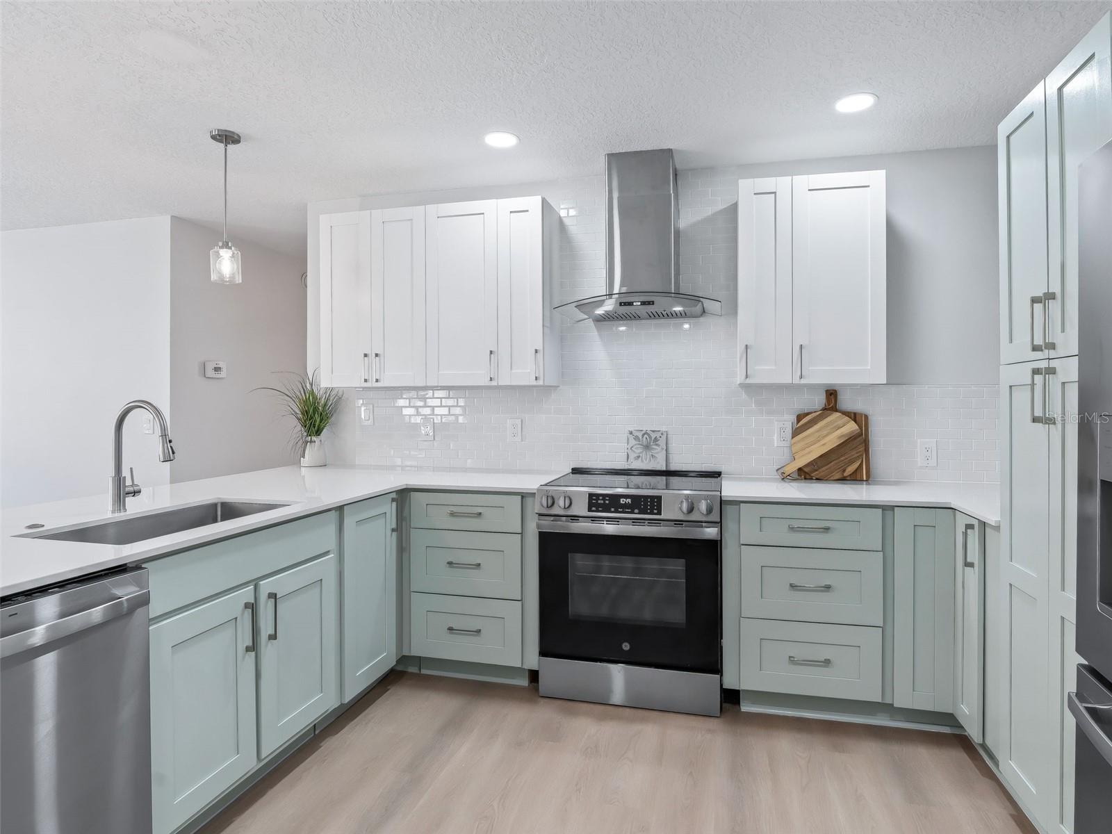 VILLAGES OF SUMTER HOLLY HILLVILLAS - Residential