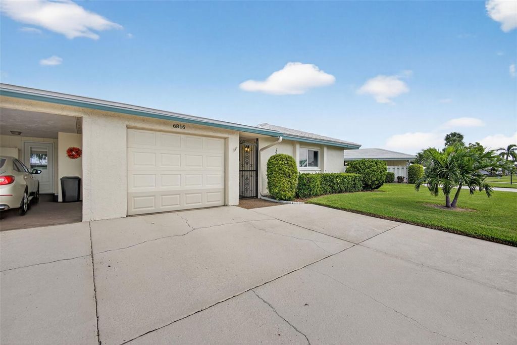 Photo of 6816 10th Avenue W, Bradenton, FL 34209 (MLS # A4667020)