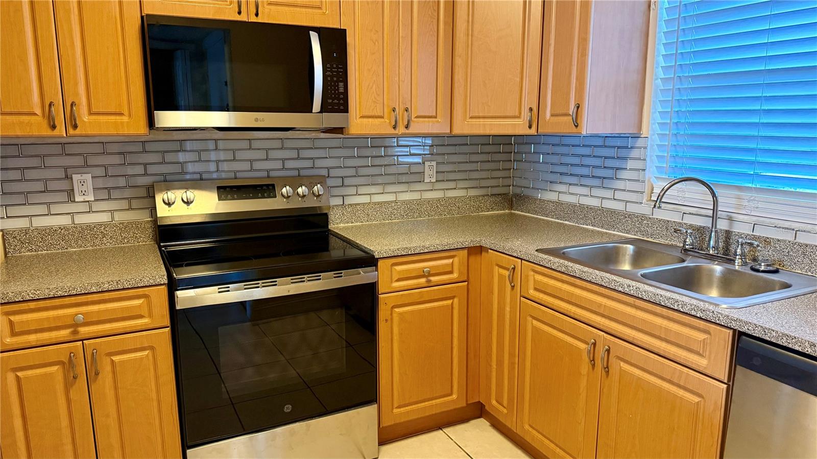 2830 SOMERSET PARK DRIVE 202